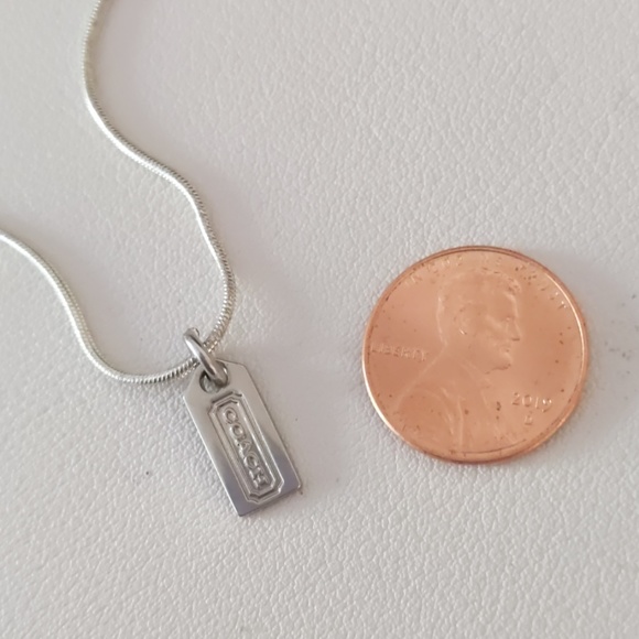 Coach Hangtag Charm Silver Plated Necklace New - Picture 4 of 8
